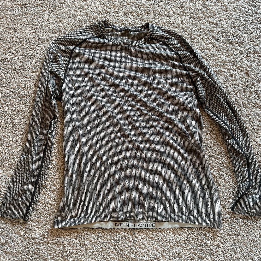 lululemon athletica Gray Long Sleeve Metal vent tech Tee